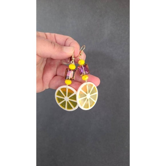 Lemon Slice Dangling Earrings - Picture 8 of 10